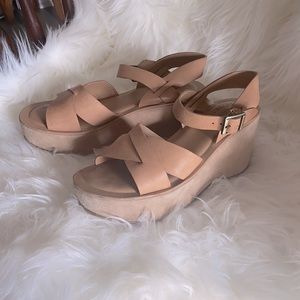 Kork-Ease AVA sandal in women’s sz 6/36.5